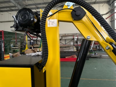 Xe cẩu mini 400 kg đẩy tay di động - ảnh 5