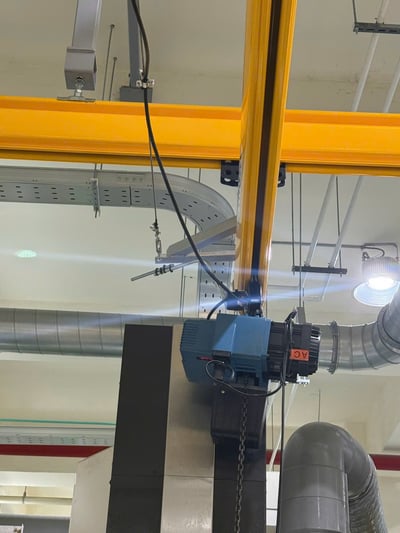 Thanh ray KBK 500kg treo tời servo nâng phôi, khuôn cho máy CNC - ảnh 1