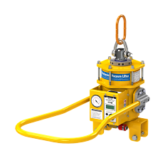 Mechanical vacuum generator