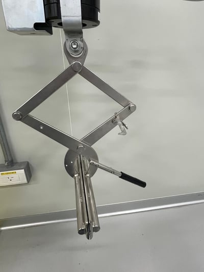 Cầu trục xoay khí nén tool kẹp gắp bao nguyên liệu - ảnh 7