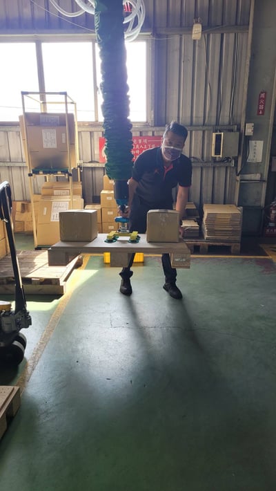 Thanh ray 5T tải 200 kg treo thiết bị nâng chân không hút thùng - ảnh 17
