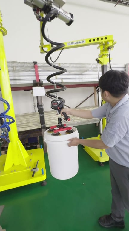 Thử hút thùng hóa chất 55kg