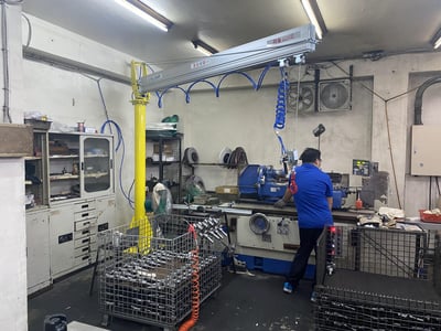 Ceiling-Mounted Pneumatic Jib Crane with Force-Sensing Control - ảnh 13