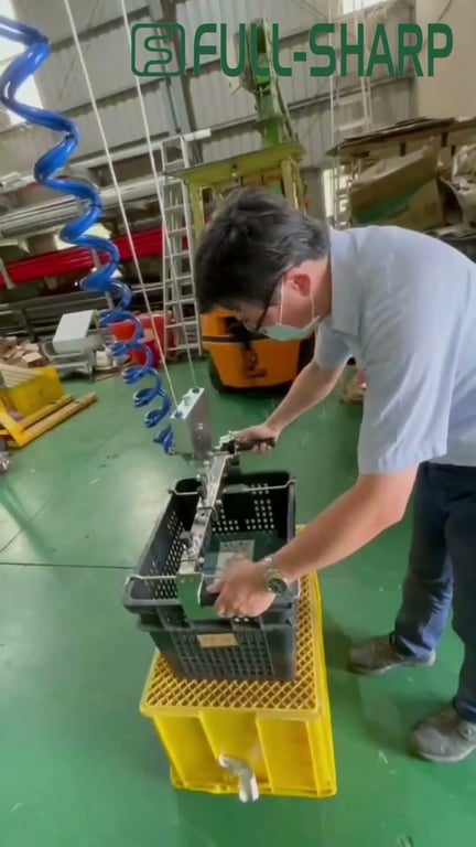 Tay cầm khí nén kẹp nâng hạ khay nhựa