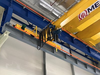 Cổng trục 1 tấn với pa lăng điện và mặt hút chân không tấm cemboard - ảnh 6