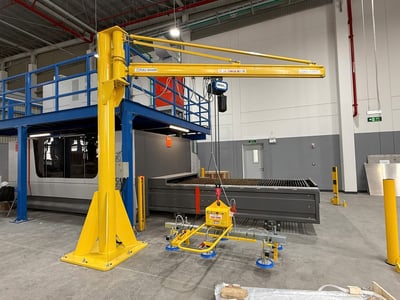 Cầu trục xoay 500 kg với mặt hút chân không dùng pin sạc - ảnh 30
