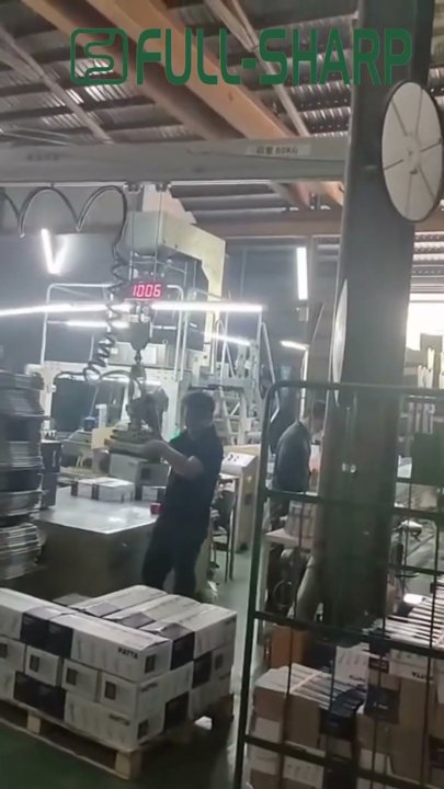 Thiết bị nâng hạ hút chân không thùng carton