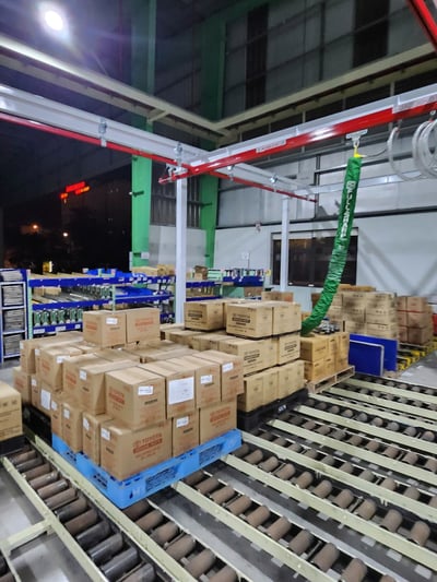 Bộ khung thanh ray 5T và ống hút chân không hút thùng giấy - ảnh 1