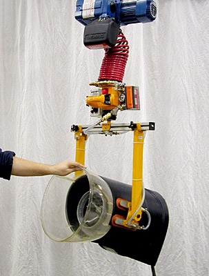ANVER hoist integrated air powered vacuum system with custom pad attachment