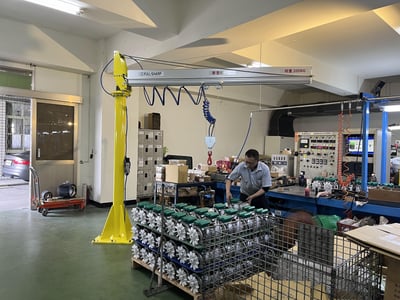 Pneumatic Assist Jib Crane for Workshops - photo 1