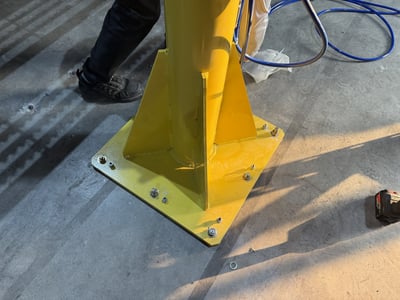 Cầu trục xoay khí nén và mặt hút chân không khí nén 150 kg nâng tấm thép lên máy cắt CNC - ảnh 7