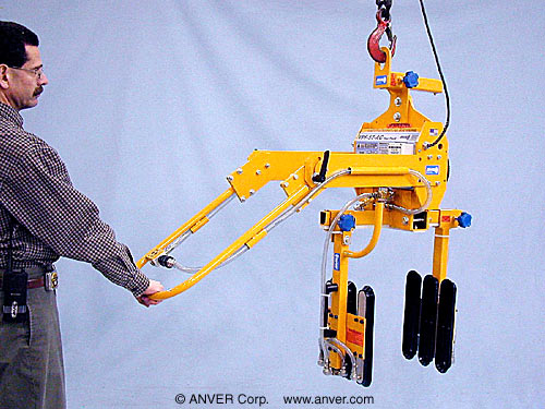 ANVER VPF-57-AC with PAOC32-150-6-SG: lifting & handling batteries weighing up to 570 lb (259 kg)