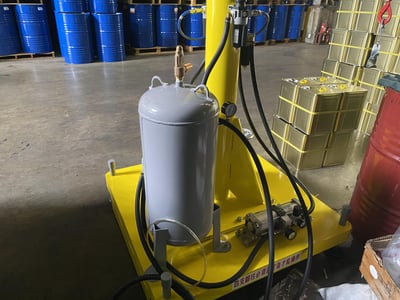 Cầu trục xoay khí nén di động, tool thay nhanh móc can và hút thùng - ảnh 8
