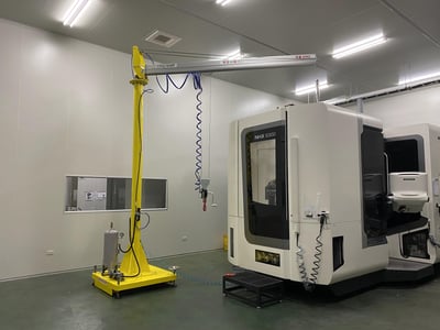 Cầu trục xoay khí nén di động và tay cầm cảm ứng lực nạp máy CNC - ảnh 1