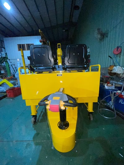 Xe cẩu điện 3 tấn nâng cao 4 m di chuyển trong xưởng - ảnh 14