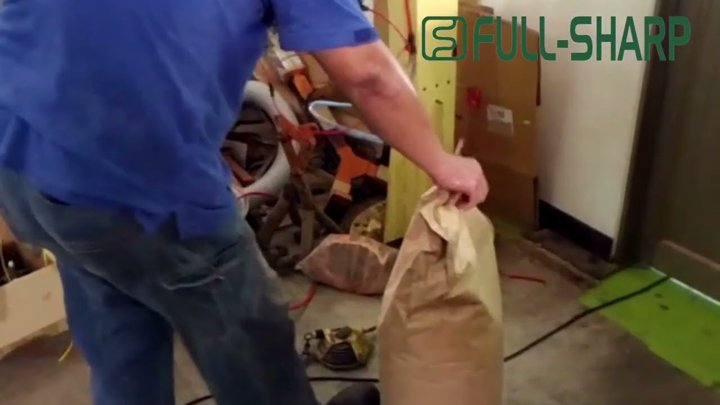 Thiết bị tay cầm khí kẹp nâng hạ bao - Air-handling device for lifting and lowering bags