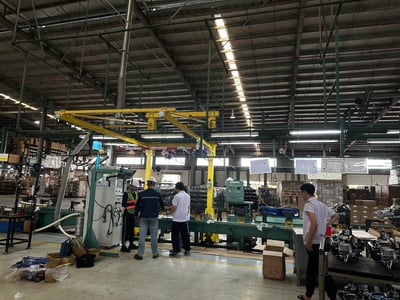 Bộ khung thanh ray 5T treo air balancer 200 kg gắp motor xe - ảnh 25