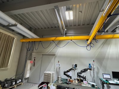 Thanh ray 500 kg treo tool và pa lăng KITO kéo tay - ảnh 1