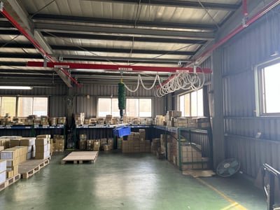 Thanh ray 5T tải 200 kg treo thiết bị nâng chân không hút thùng - ảnh 13