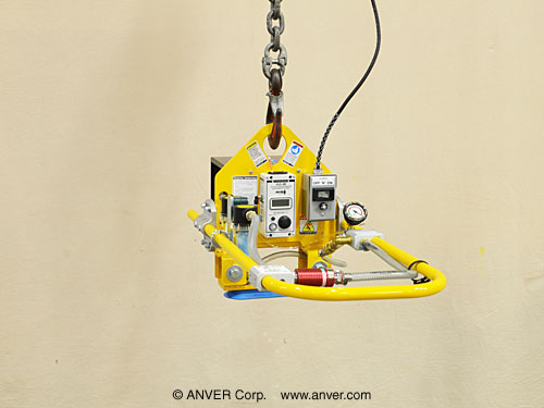 ANVER VPFL4-AC with PA411-S-3: lifting & handling small steel plate up to 125 lb (57 kg)