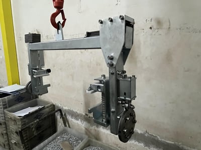 Bộ khung thanh ray treo palăng KITO và tay kẹp khay ốc vít - ảnh 23