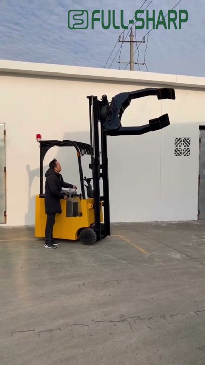 Xe nâng điện kẹp các loại bao khối lượng lớn. Thiết bị nâng bao gạo, bao bột, bao xi măng