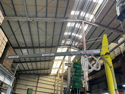 Cầu trục xoay ray nhôm treo đầu hút Becker hút thùng giấy - ảnh 4