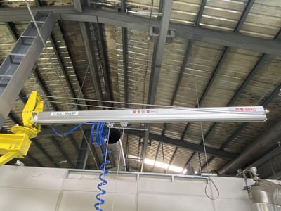 Cầu trục xoay khí nén đế di động và tool kẹp bao đa năng - ảnh 7
