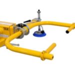 Positioning handles mounted on a lifter
