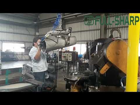 Thiết bị kẹp gắp ống thép tròn dài