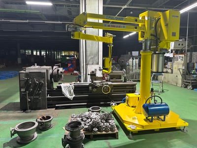 Tay nâng trợ lực khí nén nâng phôi vào máy phay tiện CNC - ảnh 12