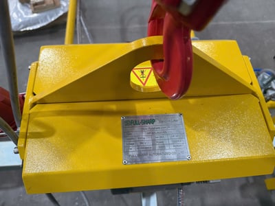 Cầu trục xoay 500 kg với mặt hút chân không dùng pin sạc - ảnh 9