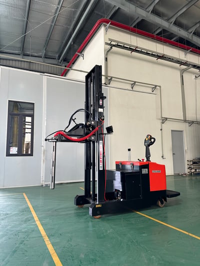 Xe đâm lõi cuộn chế tạo riêng cho nhà máy bao bì - ảnh 2