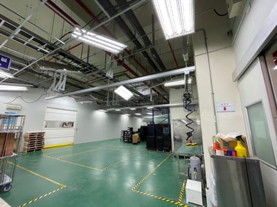 Tuyến thanh ray nhôm treo trần với máy hút thùng giấy Lifts All - ảnh 27