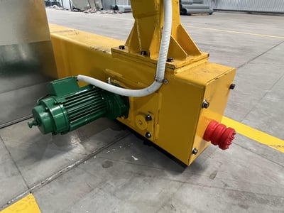 Cổng trục 1 tấn với pa lăng điện và mặt hút chân không tấm cemboard - ảnh 5