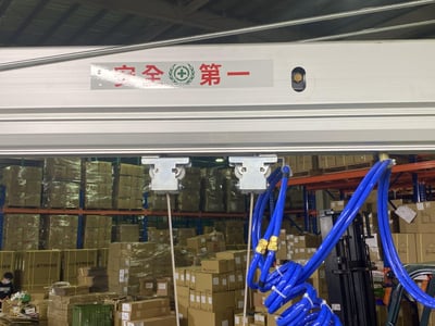 Pneumatic Jib Crane for Lifting Bicycle Frames on the Line - ảnh 16