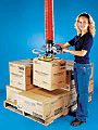 Xếp thùng carton lên pallet