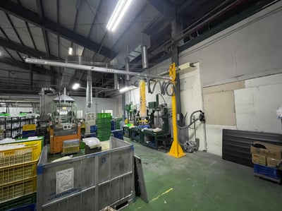 Overhead Aluminum Rail Jib Crane with Anver Vacuum Lifter for Rubber Blocks - ảnh 1