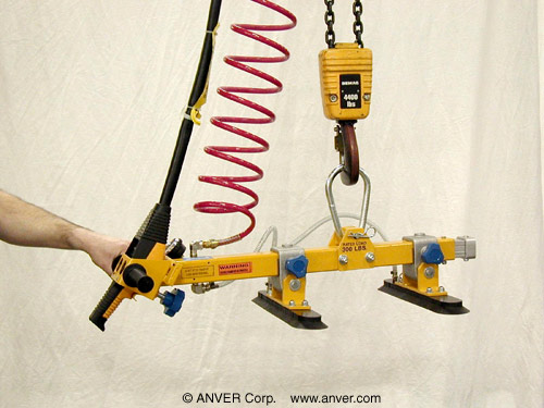 ANVER E30M2-22-SP: nâng hạ khuôn cỡ nhỏ có trọng lượng đến 300 lb (136 kg)