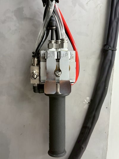 Thanh ray nhôm treo trần với air balancer FullSharp 100 kg - ảnh 6