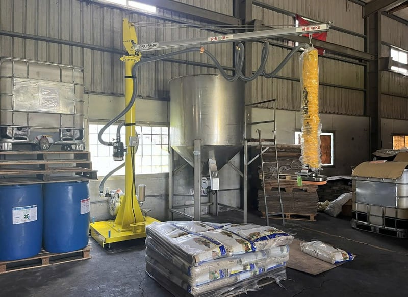 Cầu trục xoay ray nhôm đế di động, hút bao bằng thiết bị ANVER