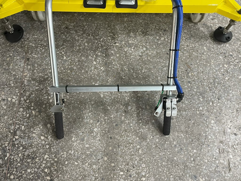 Mobile Pneumatic Jib Crane with Carton Box Lifting Tool