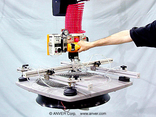 Hệ thống ANVER VM275 tích hợp pa lăng khí nén nâng cụm quạt máy điều hòa