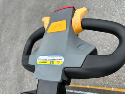 Xe cần cẩu điện 2 tấn - ảnh 107