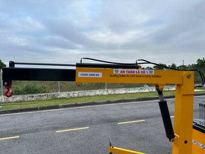 Xe cần cẩu điện 2 tấn - ảnh 42