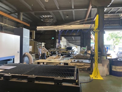 Overhead Pneumatic Jib Crane with Vacuum Pad for Steel Sheets - ảnh 1