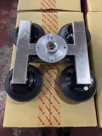 Cầu trục xoay khớp nối treo Becker hút thùng giấy chân không - ảnh 1
