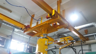 Tay nâng trợ lực khí nén trượt trên dầm H trong nhà máy - ảnh 4
