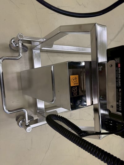 Xe nâng điện inox nâng, lật và giữ cuộn tự động - ảnh 8