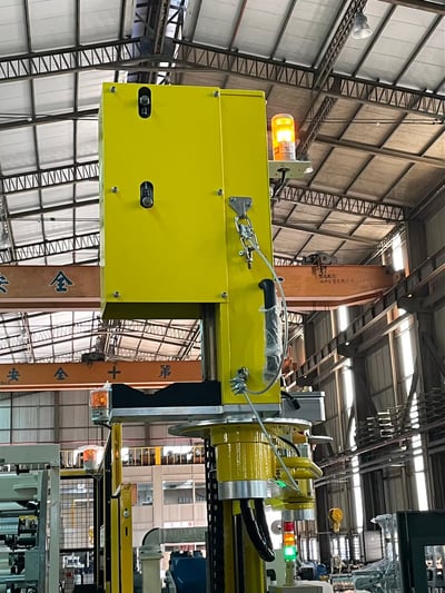 Tay nâng trợ lực kẹp trục airshaft rút khỏi lõi cuộn nguyên liệu - ảnh 21